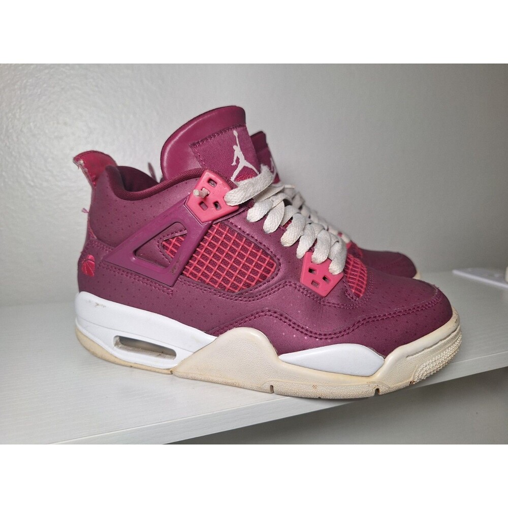 Nike Air Jordan Retro 4 Valentines Day Kids Size 4y